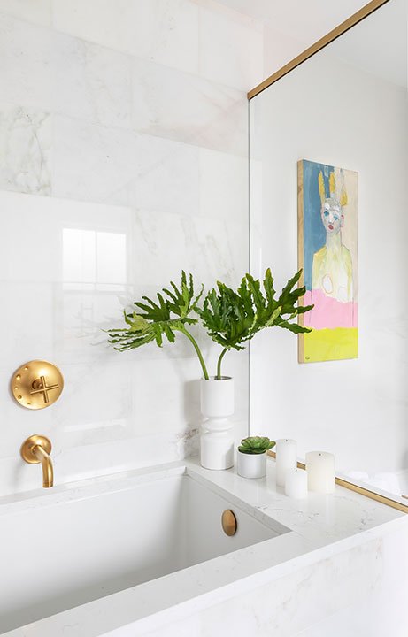 Shower Tub Combo Detail, A Marble Gem, Bath Design - Valerie Legras Atelier